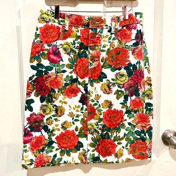 MAEVE Anthropologie Floral Denim Pencil Skirt Boho Preppy Casual Size 2 & 12 - Picture 7 of 12